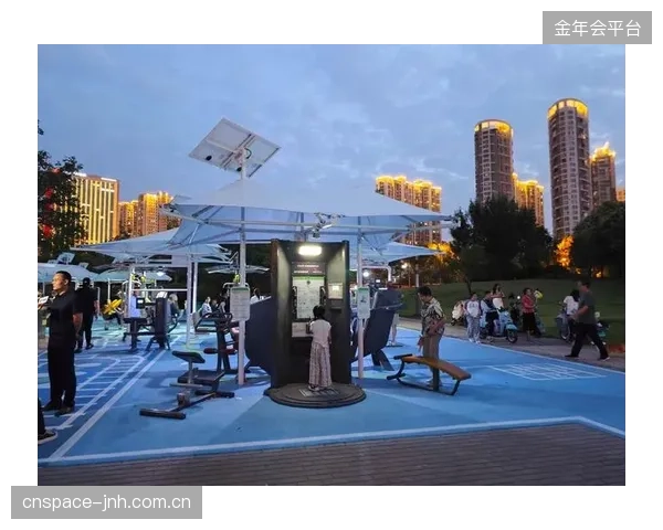 当健身APP和智能设备成为标配，被“智慧化”抛弃的老年群体谁来服务？